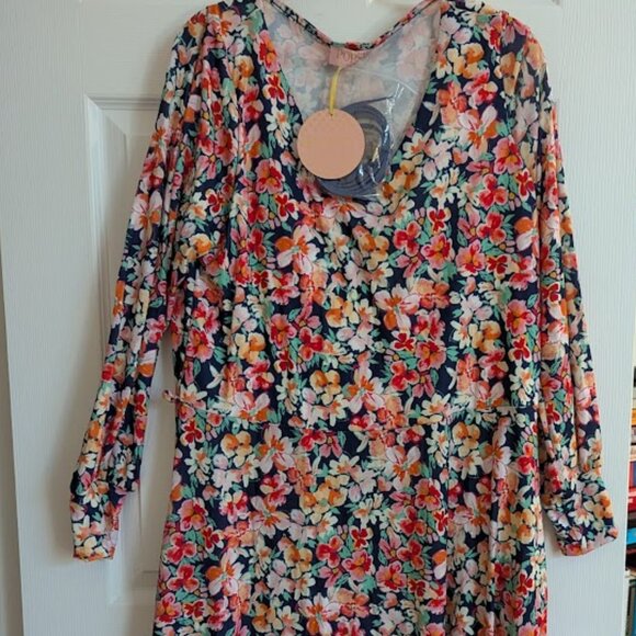 Popsy Clothing Ariana Romantic Floral Dress - Picture 1 of 6